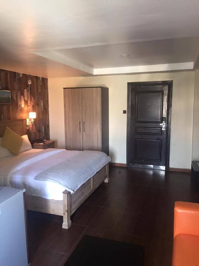Villa Toscana Hotel And Suits Lagos Exterior foto