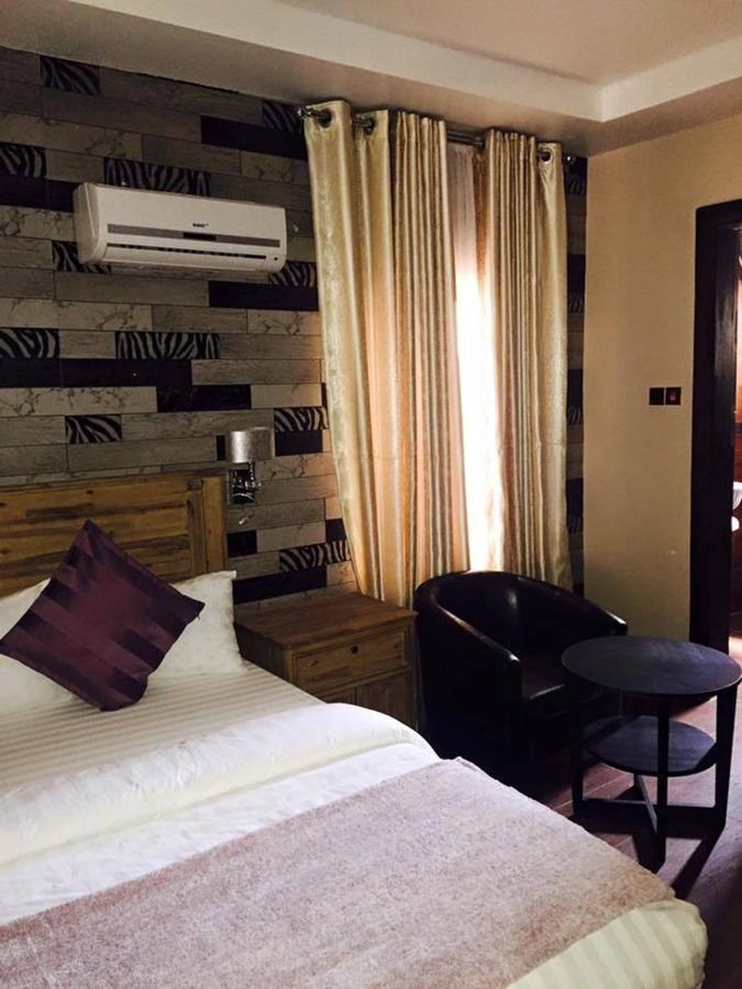 Villa Toscana Hotel And Suits Lagos Exterior foto